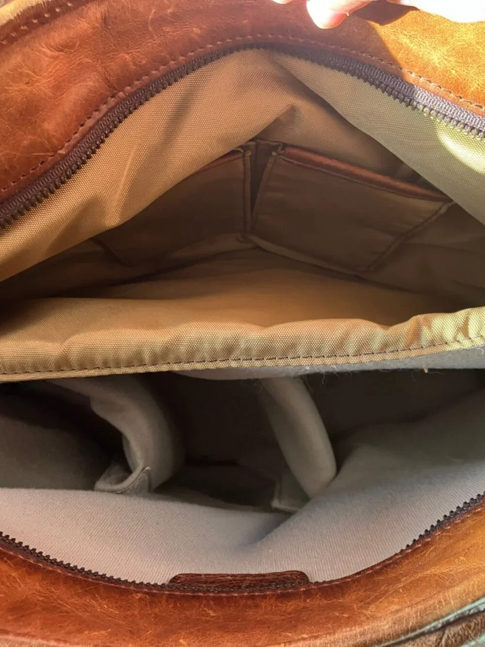 ONA The Capri Brown Antique Cognac Leather Camera Tote Bag READ